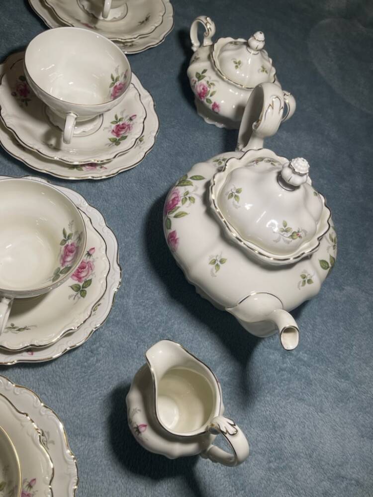 Serwis Rosenthal Pompadour( herbata 6 osób) PN. 27.31