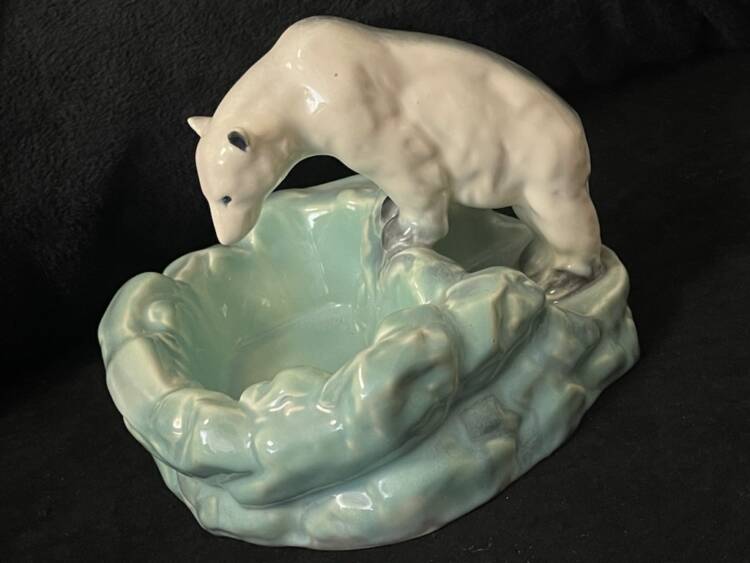 NIEDŹWIEDŹ/porcelana- Art Deco- Urbach Czechosłowacja lata 30(CZ.23.94)