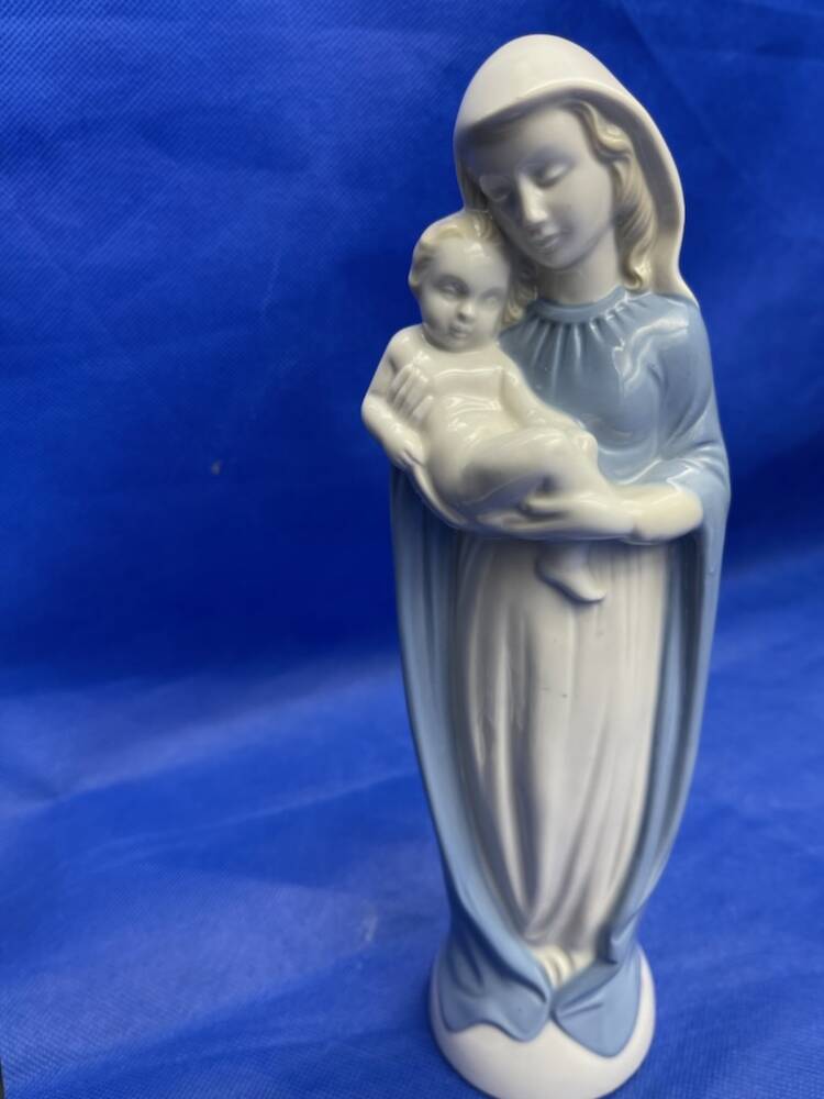 PRZEŚLICZNA FIGURA "MADONNA Z DZIECKIEM" Lippelsdorf PN.28.03 - obrazek 7