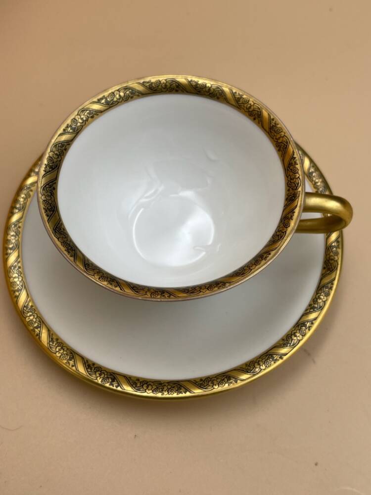 Ekskluzywna mokka ze szlachetnej porcelany ROSENTHAL. sygnatura 1937 PR.28.18