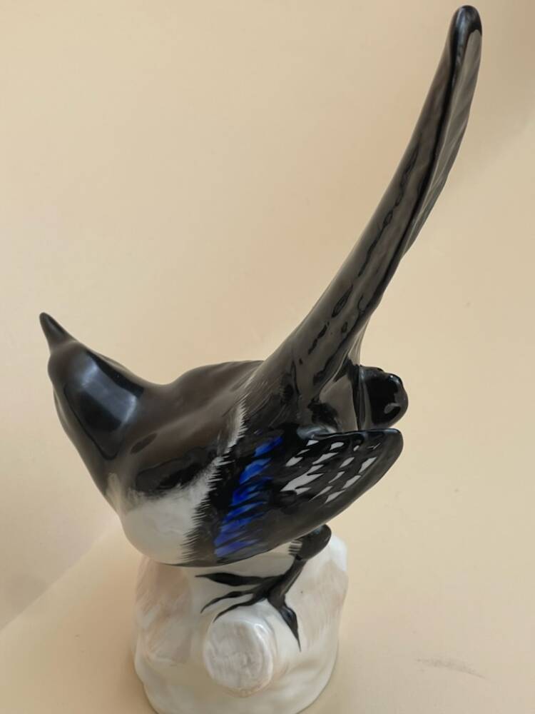 Sroka figurka z porcelany Łomonosow- P.28.28 - Image 3